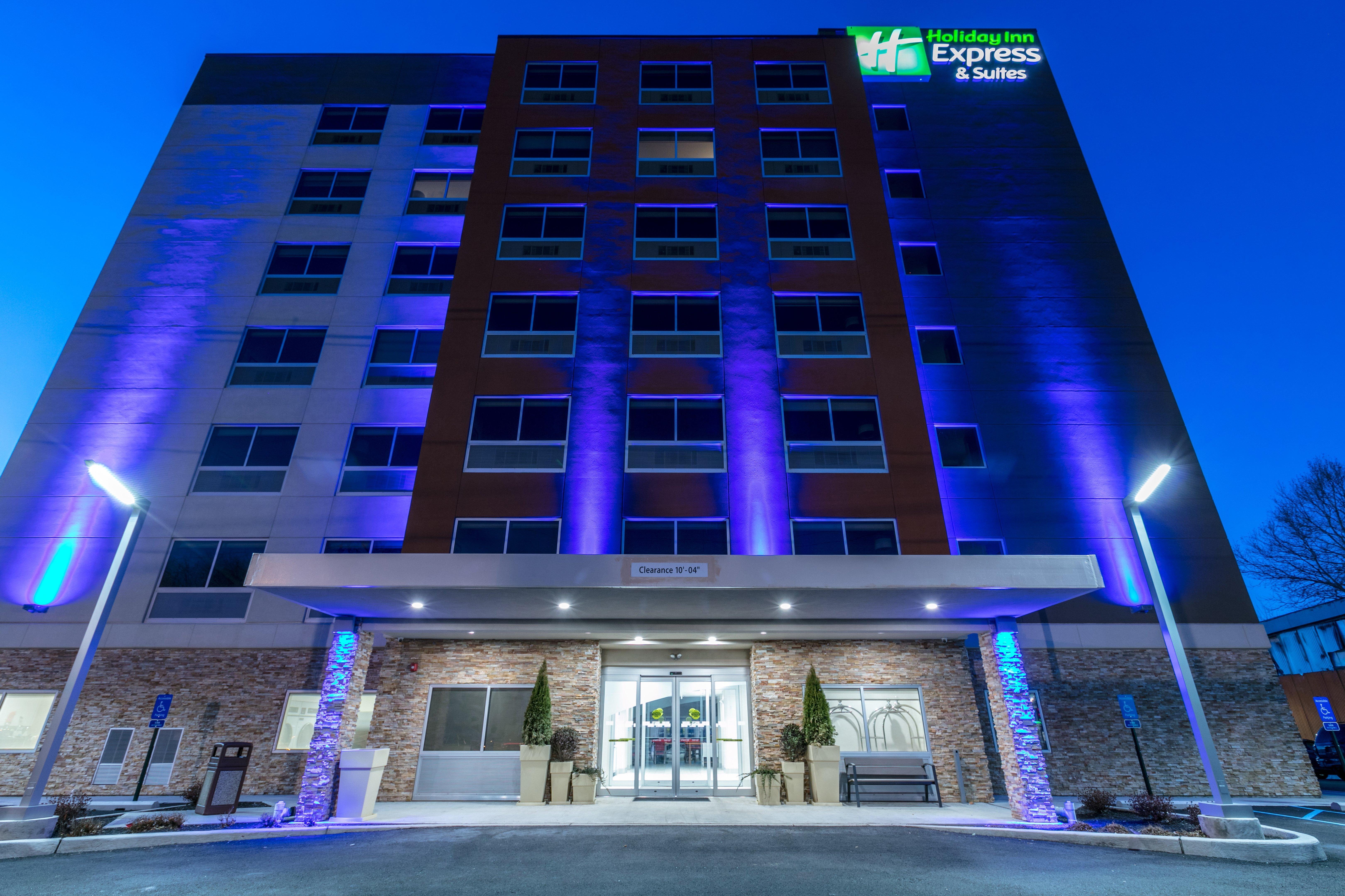 Holiday Inn Express & Suites Jersey City North - Hoboken By Ihg Exterior foto