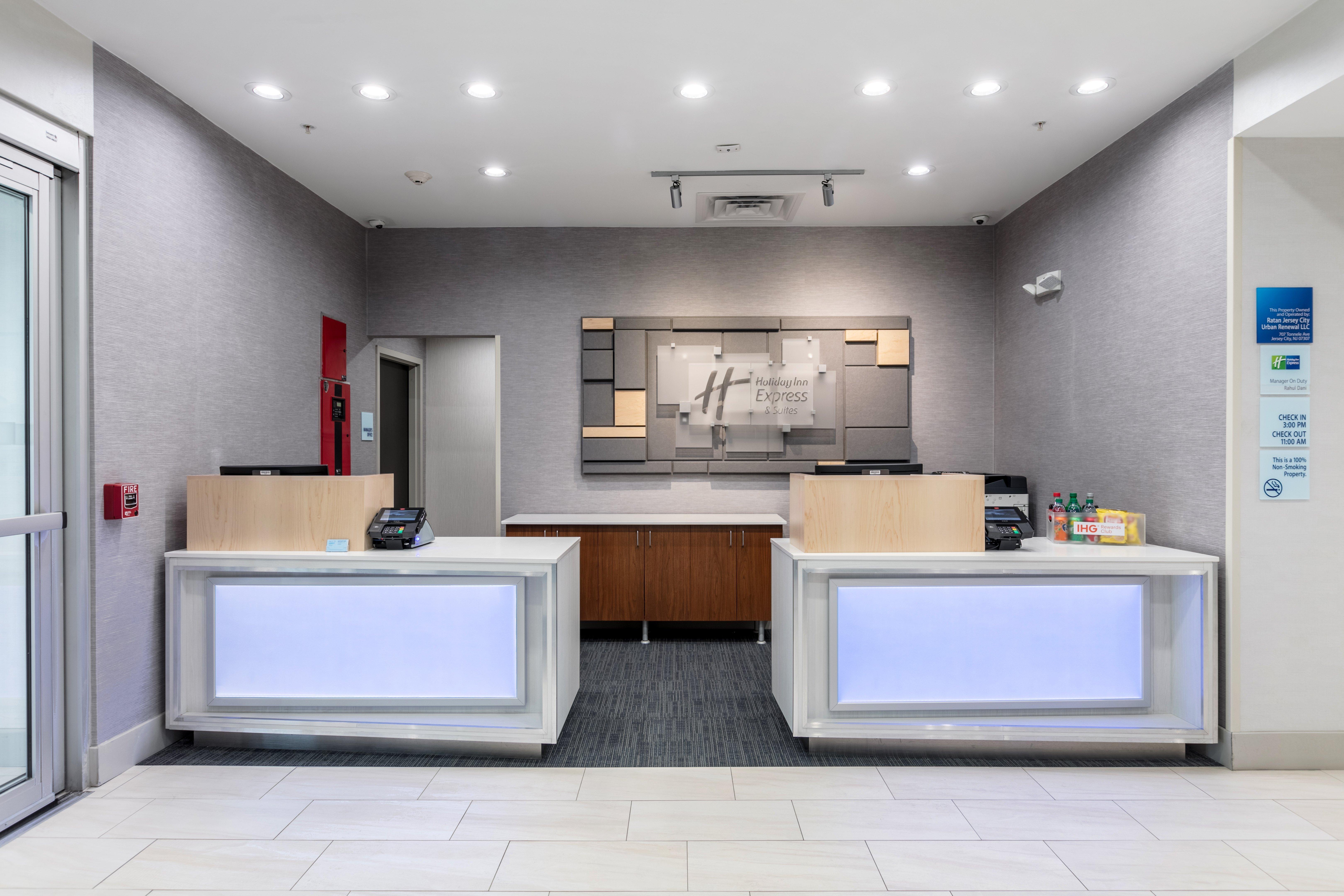 Holiday Inn Express & Suites Jersey City North - Hoboken By Ihg Exterior foto